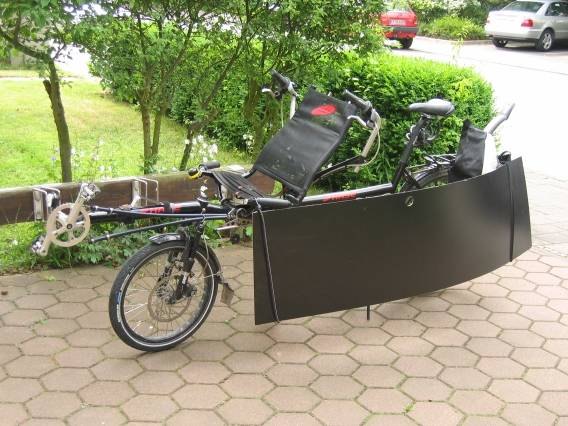 Die &amp;quot;Pinoverkleidung&amp;quot; von der Seite...