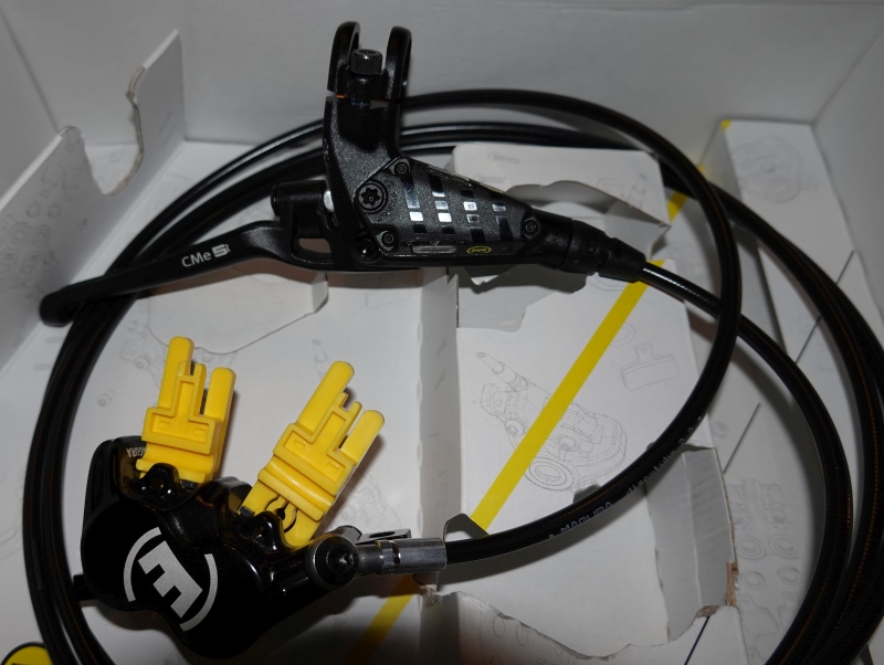 Mit dem langen Griff der CMe5 erhoffe ich mir gut an die Bremse zu kommen