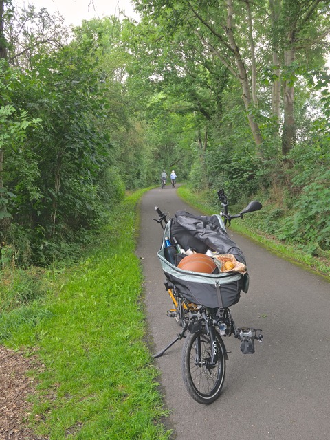Rast auf dem Bahntrassen Weg Soest-Wamel