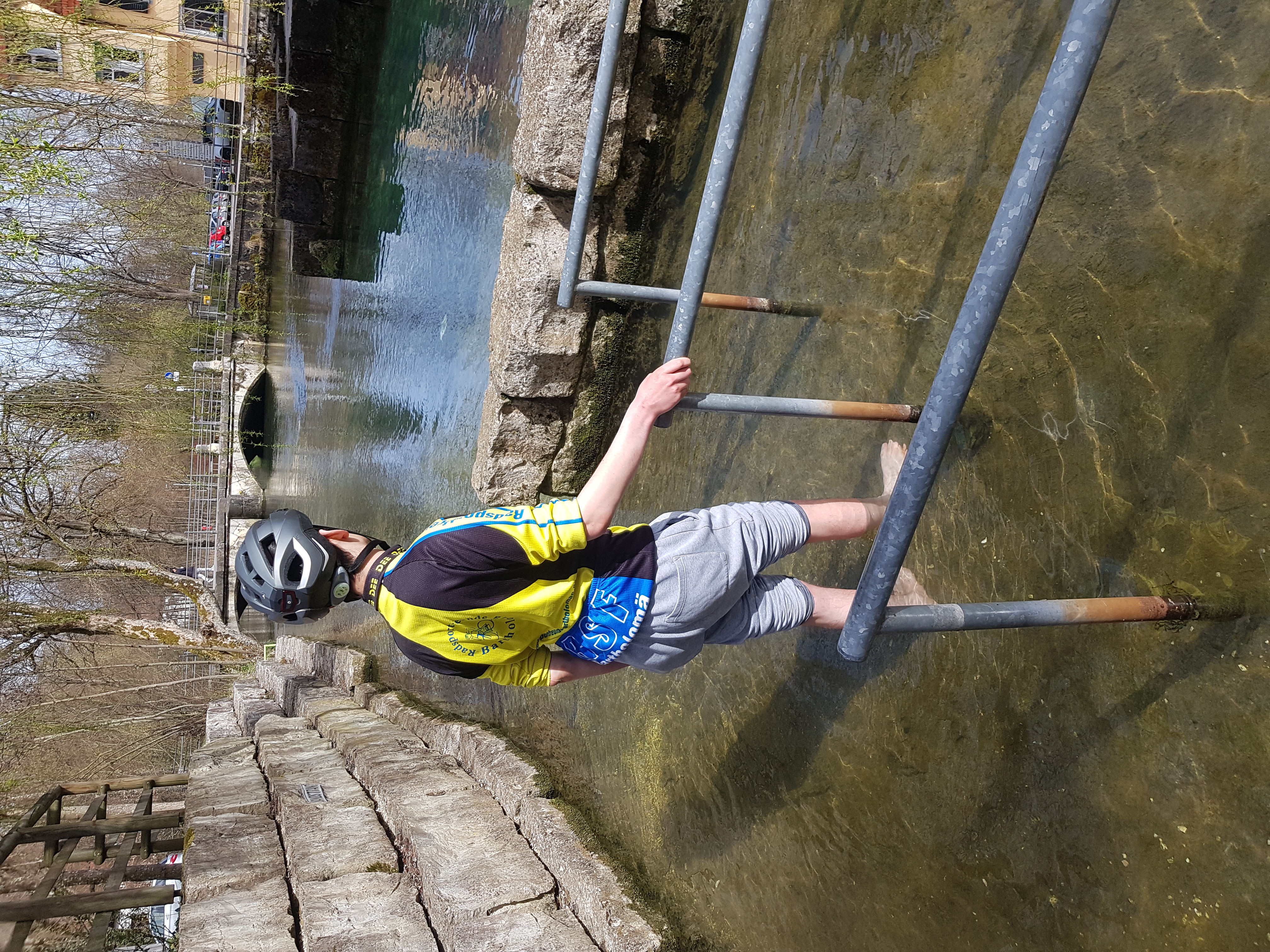 Wassertreten im 7°C warmem Wasser