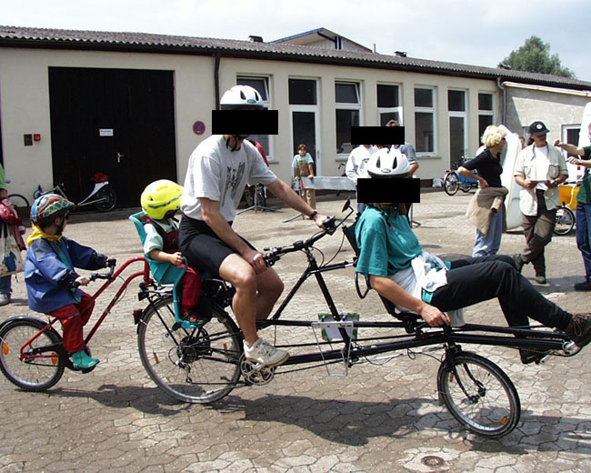 Kleinfamilie auf Dynrad Duo(?)