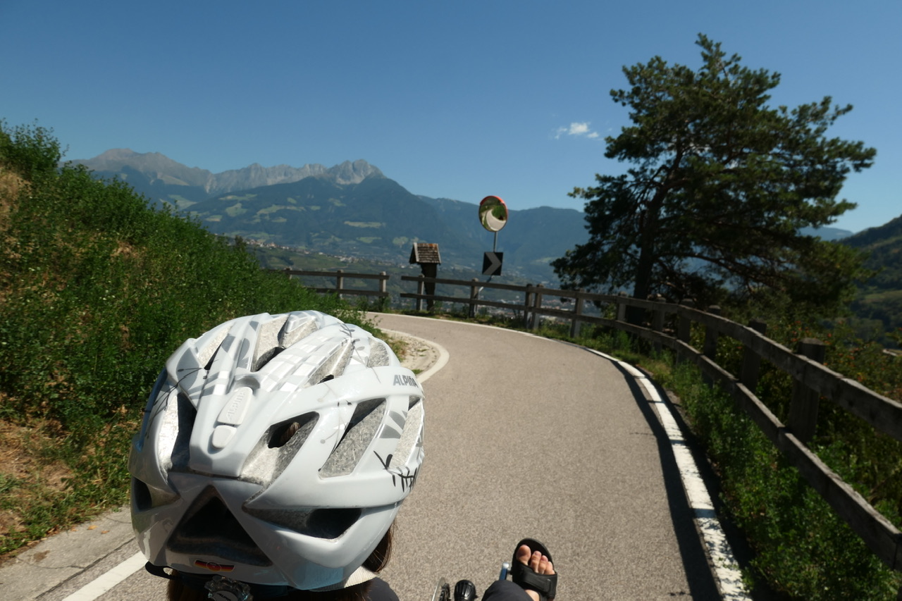 Heiße Bergauffahrt im Vinschgau