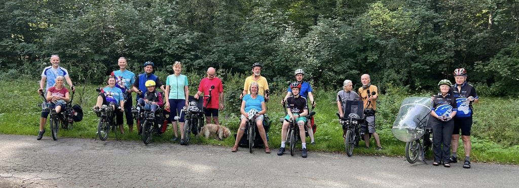 Die bunte Truppe des Pinotreffens am 3.9.