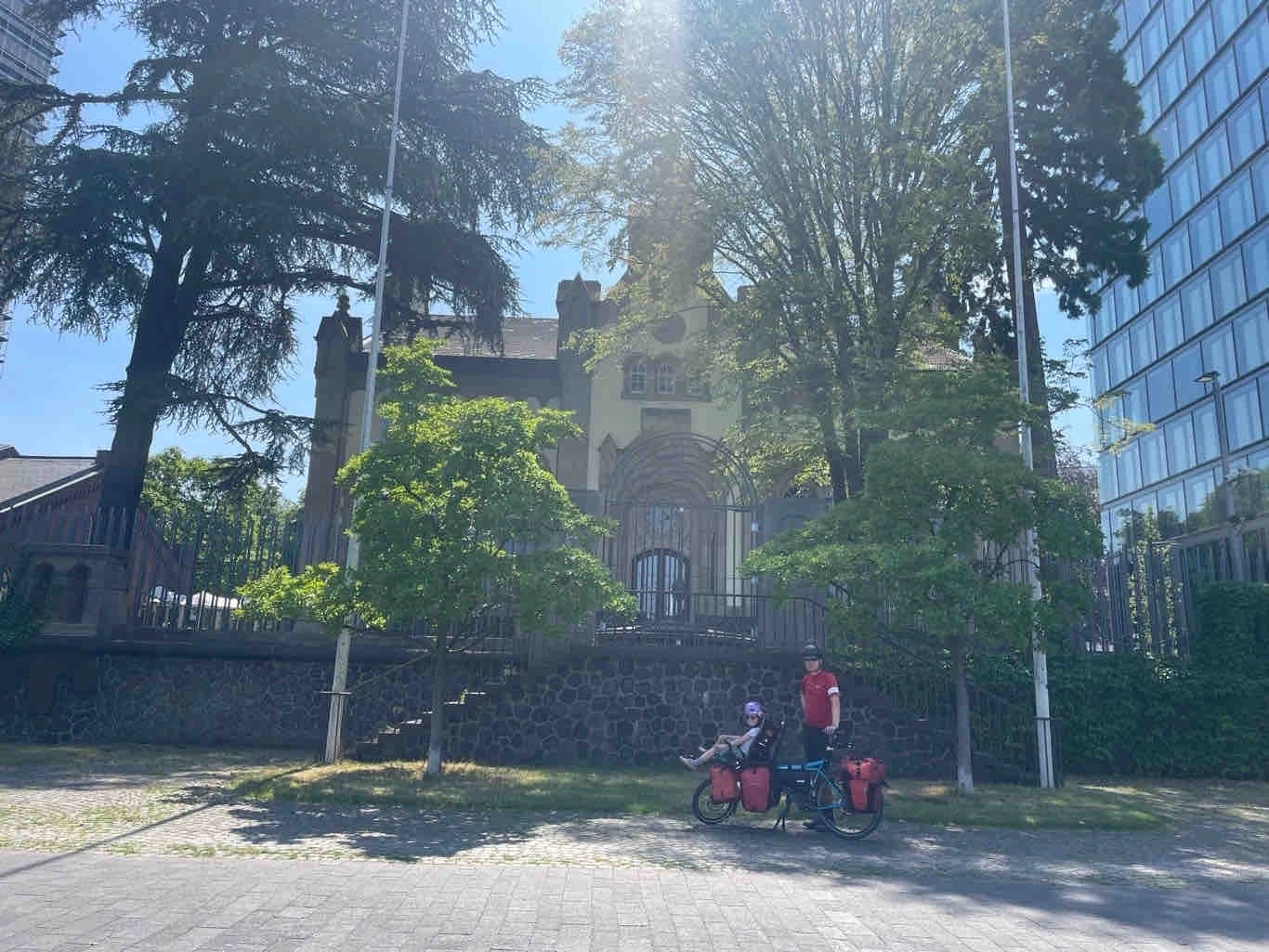 Der alte Bundestag am Rhein in Bonn