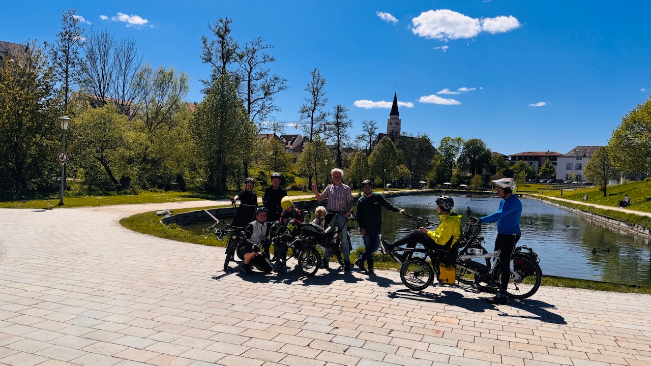 Gruppenbild (vollzählige Teilnehmer)
