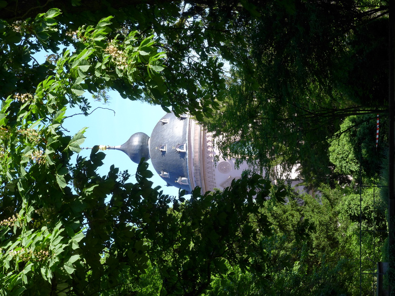 Durchblick in den Schlosspark