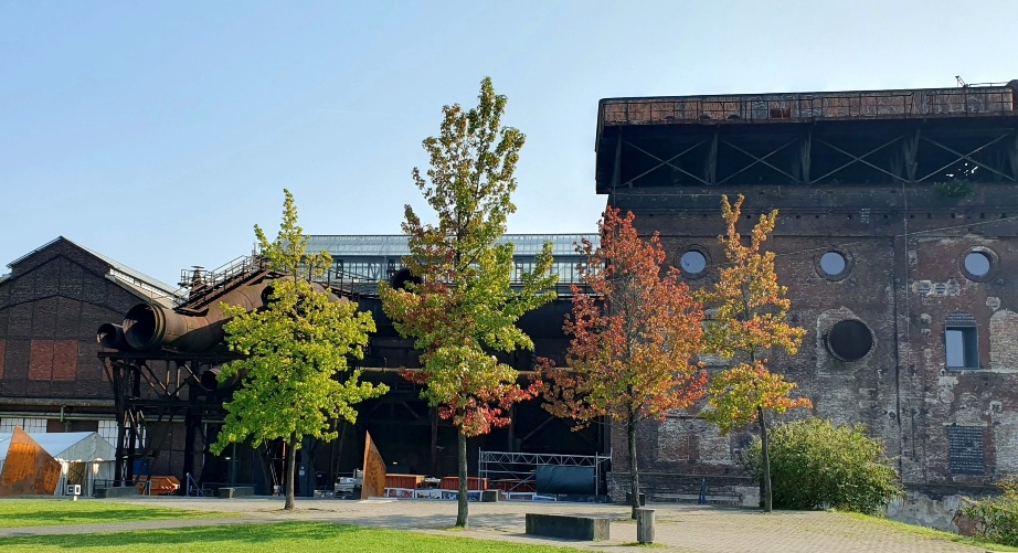 Jahrhunderhalle Bochum.jpg