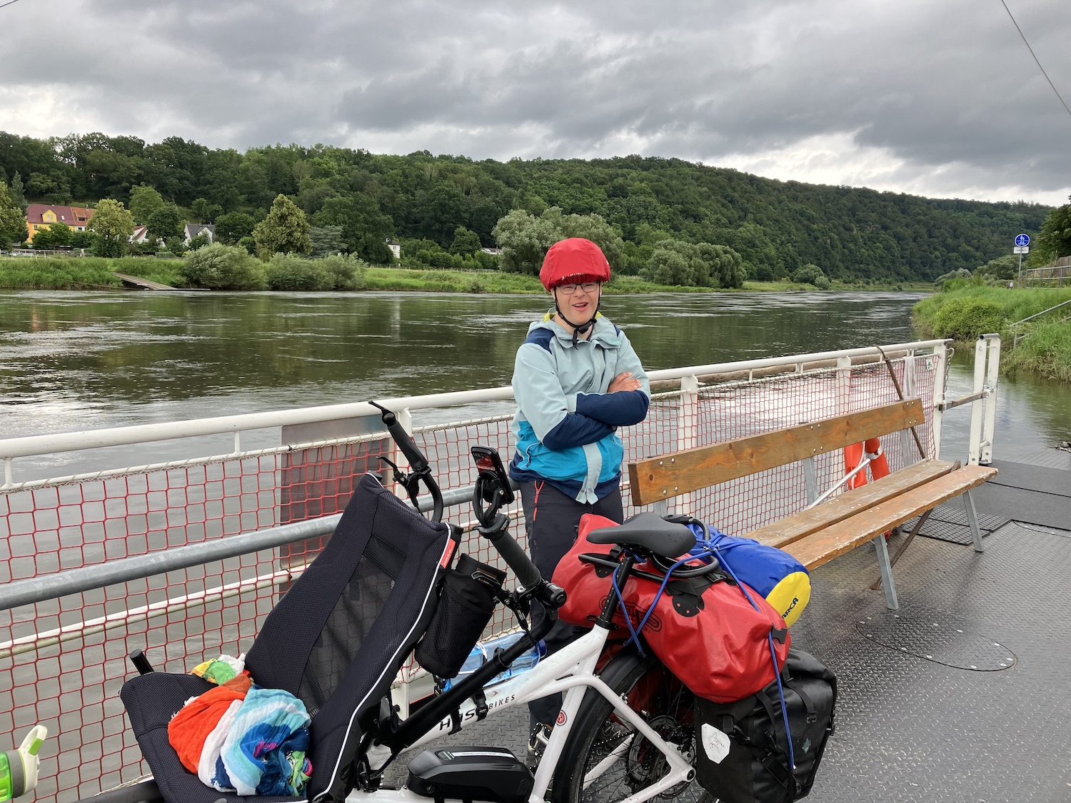 Fährfahrt in Herstelle