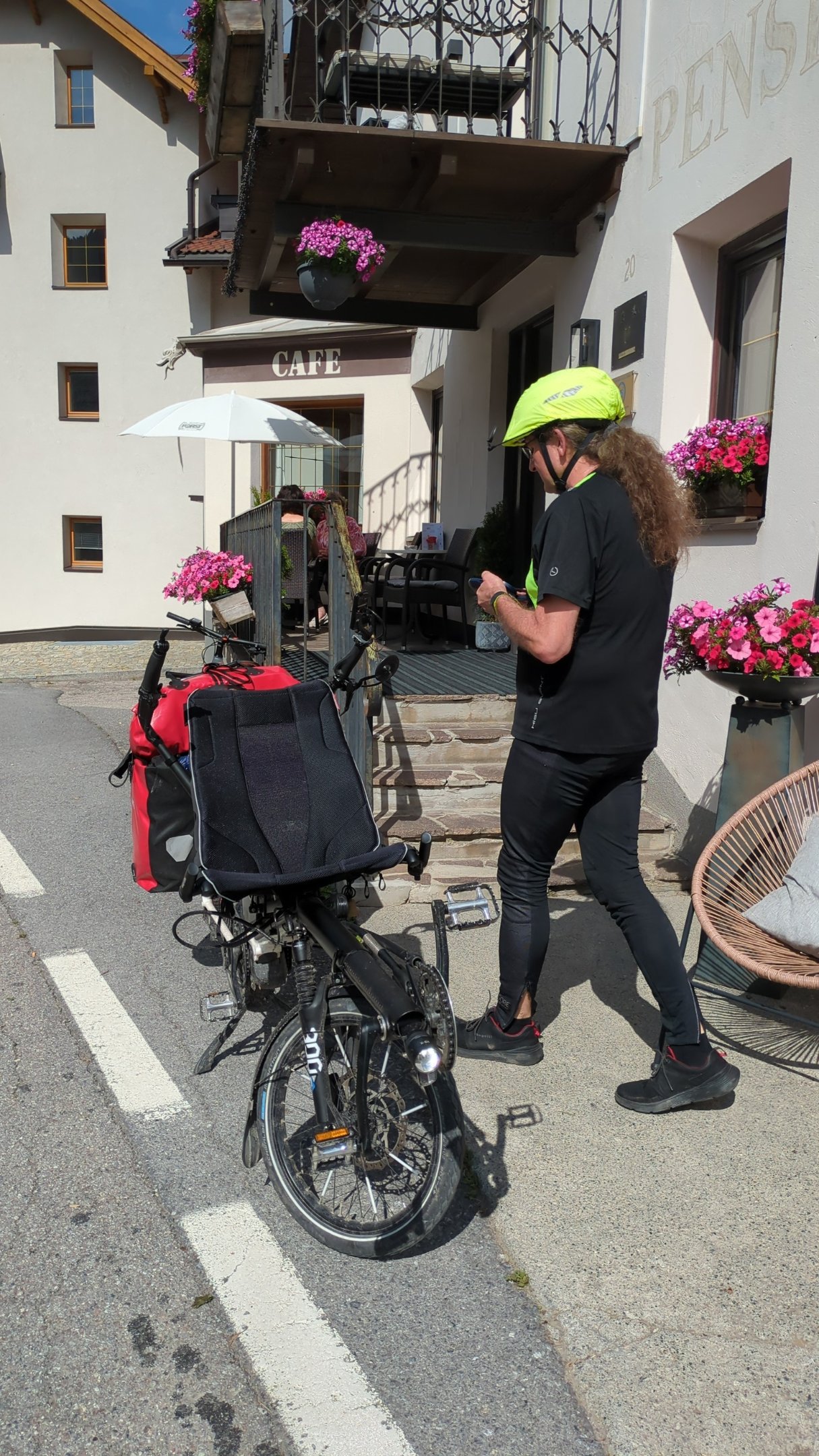 Tag5_Bergab_mit_Bremsenkühlpausen_zur_Etsch (1).jpg