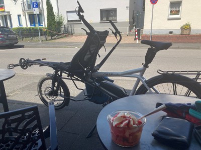 IMG_5952.jpeg (268.27 KiB) 2402 mal betrachtet Ein Eis hat noch niemandem geschadet ;)