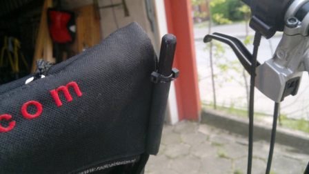 Ein Hölzchen in der Lasche