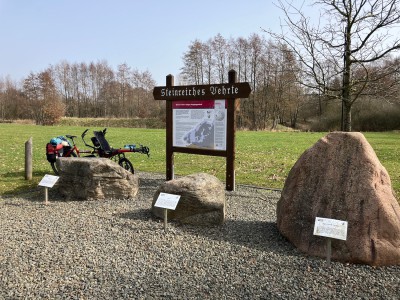 Steingarten Vehrte: wie fast überall in Norddeutschland, waren die Gletscher schon vor uns da gewesen