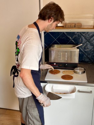 Es gibt kaum was leckereres als ganz frische Stroopwafel